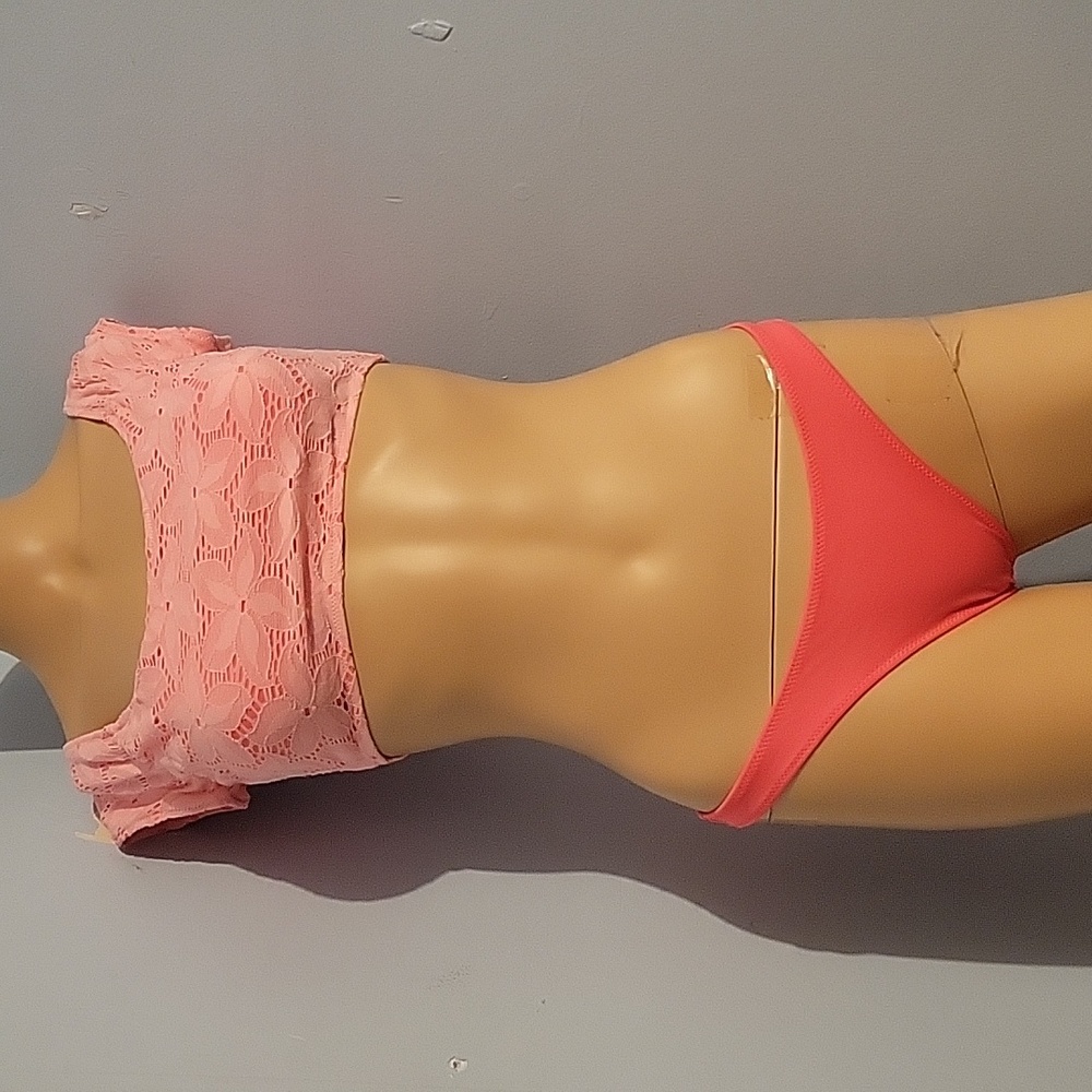 💙NWOT RARE VS CROP TOP BIKINI SET